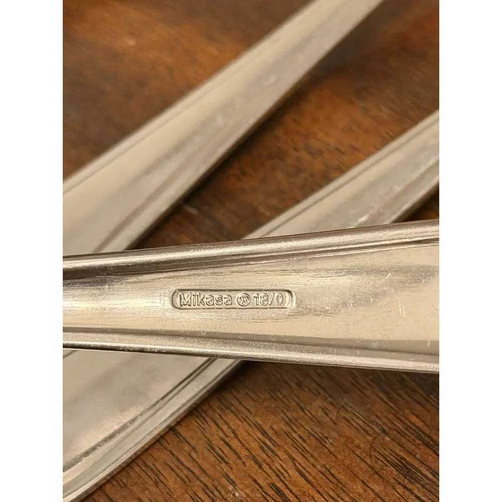Westfield Stainless by Mikasa 18/0, Glossy, Outline, Round Tip 11 pc Set c. 2015
